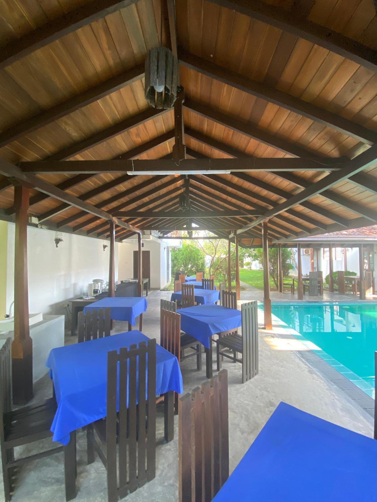 Lagoon Boutique Hotel Kanattagoda Exterior photo
