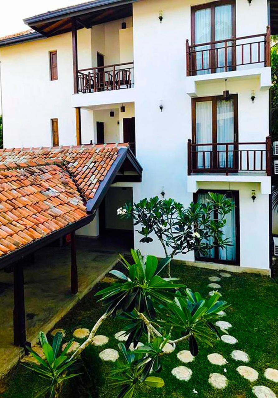 Lagoon Boutique Hotel Kanattagoda Exterior photo