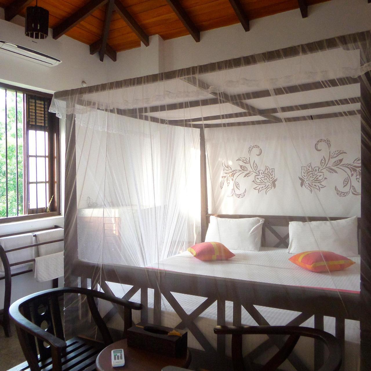 Lagoon Boutique Hotel Kanattagoda Exterior photo